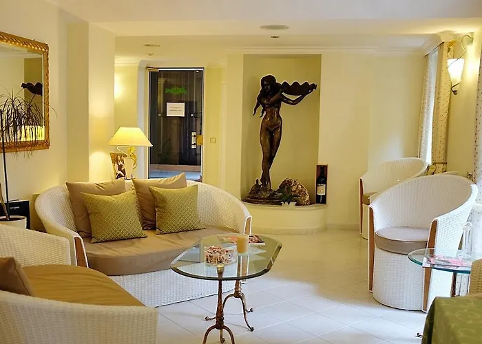 Al Porto 3* 阿斯科纳