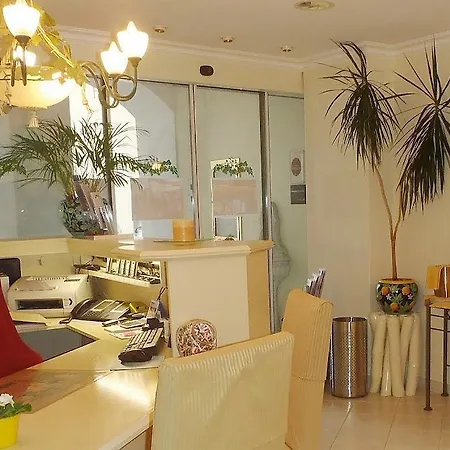 Al Porto ホテル 3*