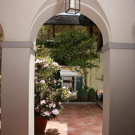 ホテル Al Porto アスコナ